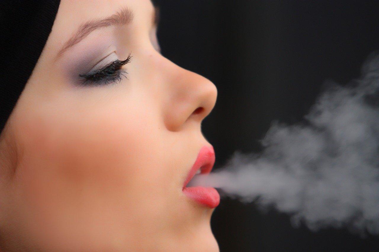L’HYPNOSE POUR ARRETER DE FUMER